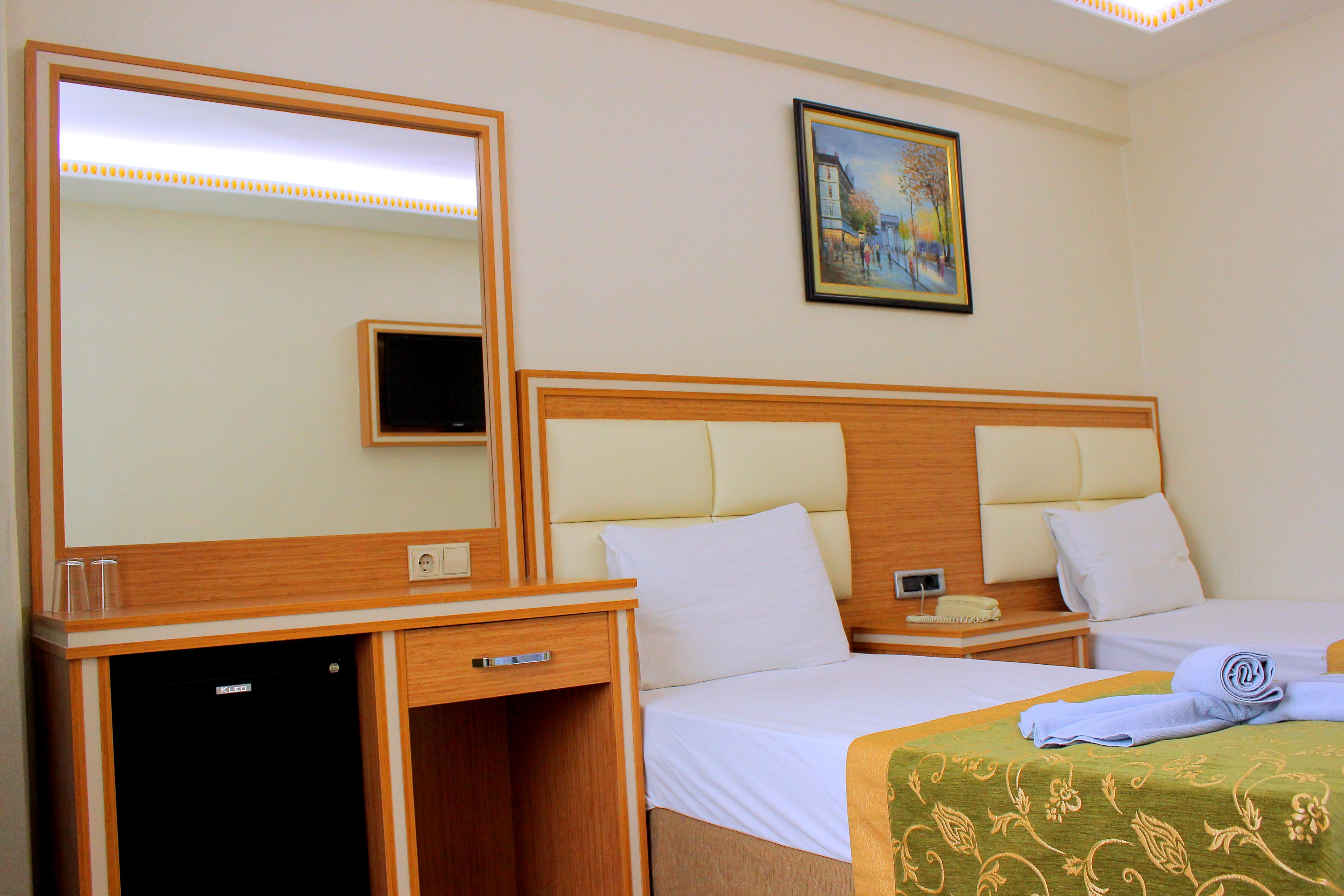 Hotel Buyuk Paris Istanbul Exteriör bild