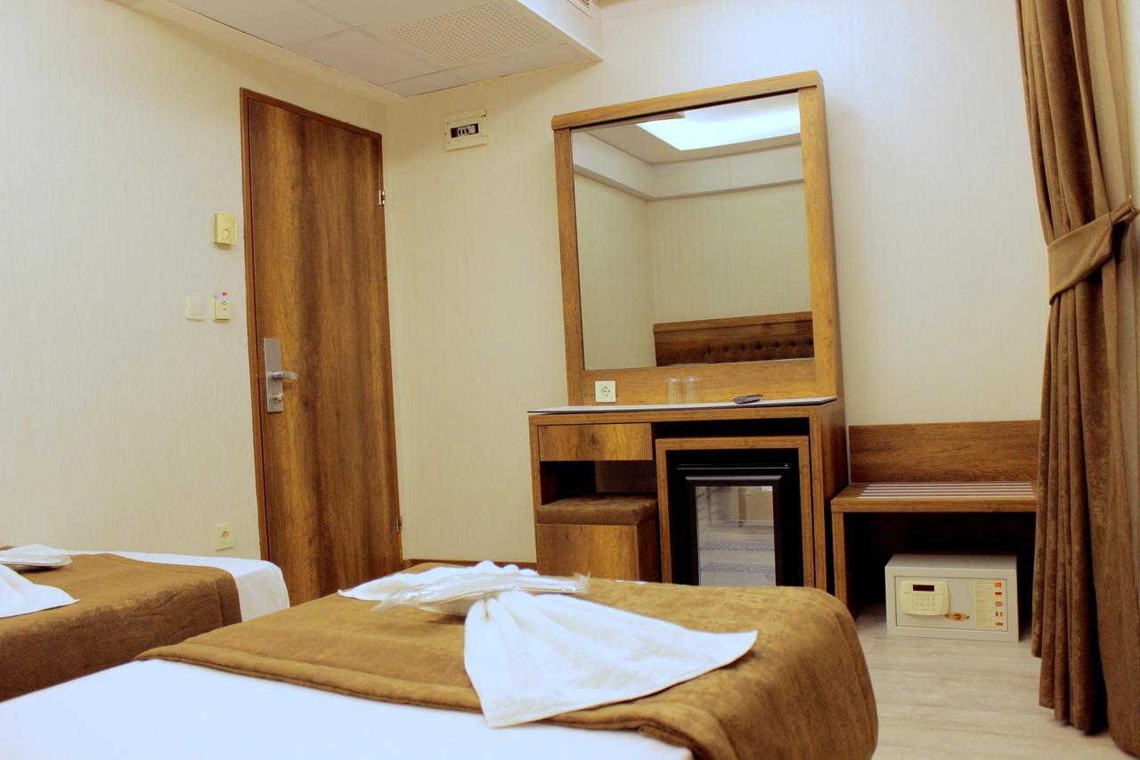 Hotel Buyuk Paris Istanbul Exteriör bild