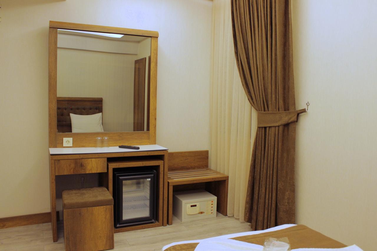 Hotel Buyuk Paris Istanbul Exteriör bild
