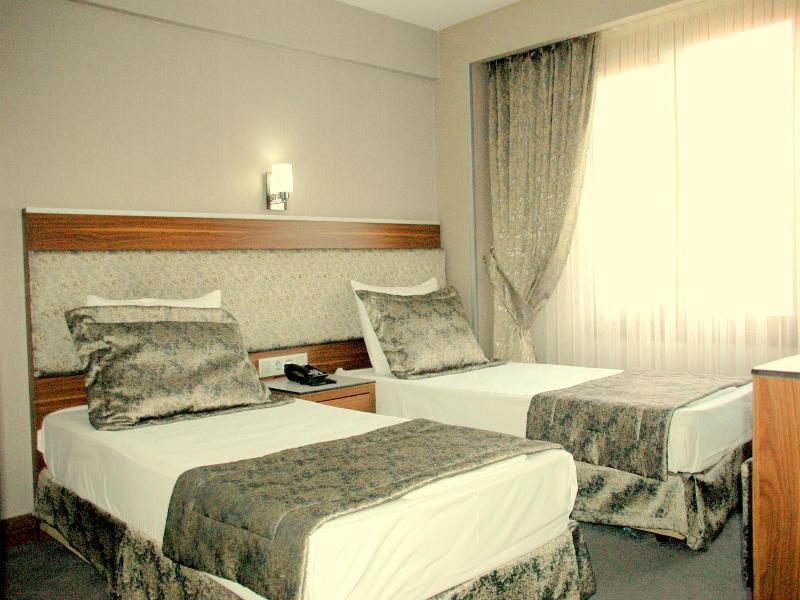Hotel Buyuk Paris Istanbul Exteriör bild